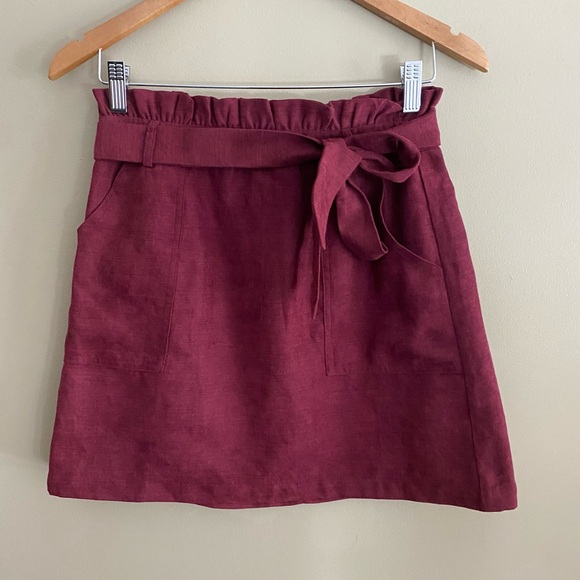 Main Strip: Maroon Skirt With Tie and Zipper - Picture 3 of 16